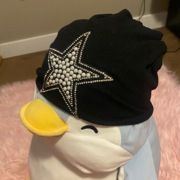 FREE W/ORDER Y2K embroidered beanie/toque - Picture 4 of 4